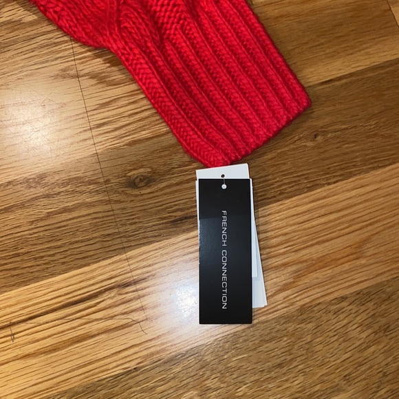 NWT French Connection NISSA CHUNKY CABLE-KNIT SWEATER IN BARBERRY - Picture 3 of 8